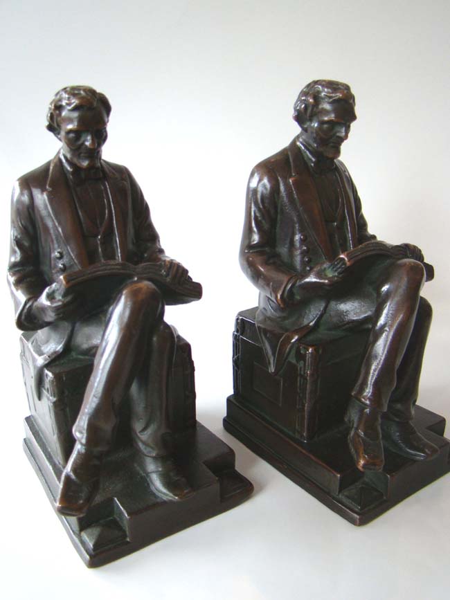 A large and fine pair of Abraham Lincoln bookends made by the Pompeian Bronze Company circa 1925 — image 2